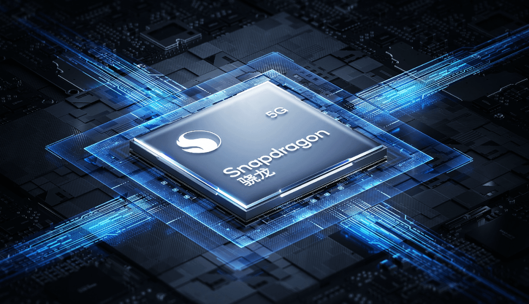 最近阿里又在以往芯片研发的基础上更进一步，推出了高性能RISC-V芯片设计平台“无剑600”，无剑600提供完整的软硬件全栈式平台，基于这个平台所有厂商都可以根据自己的需求定制开发RISC-V芯片。
