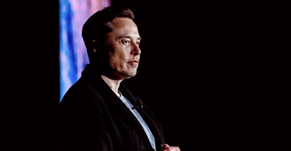 特斯拉 CEO 埃隆·马斯克 (Elon Musk) 已将自己定位为运营 Twitter 的“首席 CEO”，他正拼命试图将其 440 亿美元的投资转化为成功的商业冒险——这是一项绝非易事的任务。