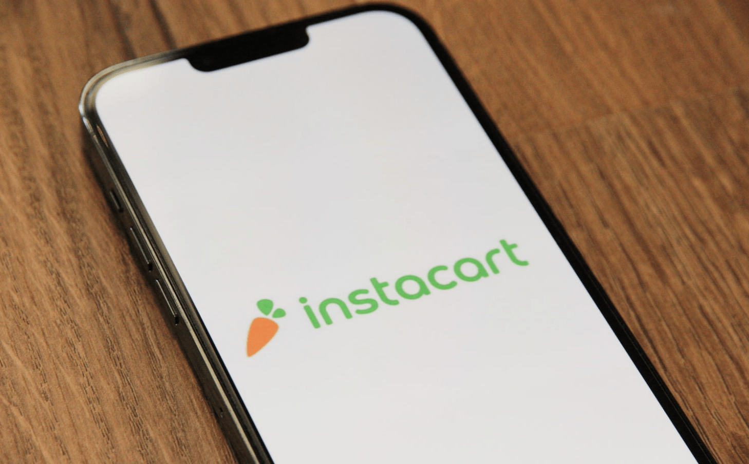 从中国的每日优鲜、叮咚买菜，到美国的Instacart，生鲜电商平台在过去一年遭遇了诸多挑战。这不禁令人发出疑问：究竟还有谁能做好生鲜电商这盘生意