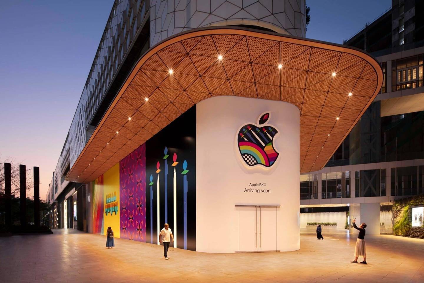 印度的首家 Apple Store 即将于本月晚些时候开业。媒体 The Economic Times 最新报道称，苹果入驻 Jio Drive Mall 的一个重要条件是，要求 22 个竞争品牌不得入驻。